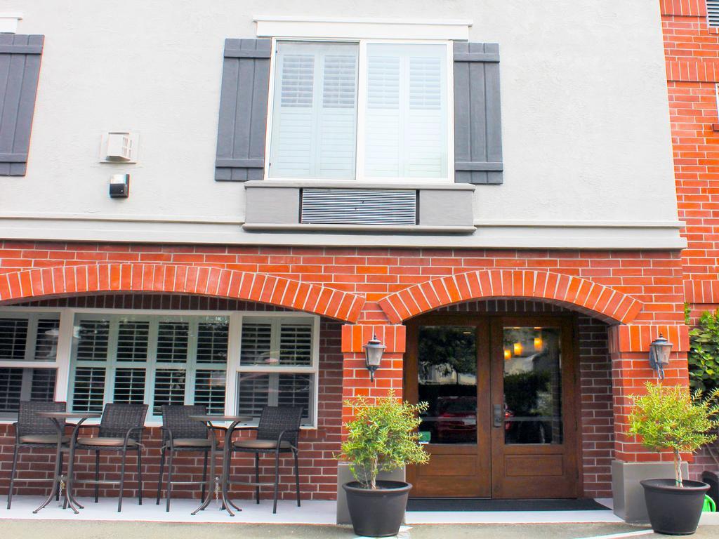 Bel Abri Napa Valley Inn Экстерьер фото