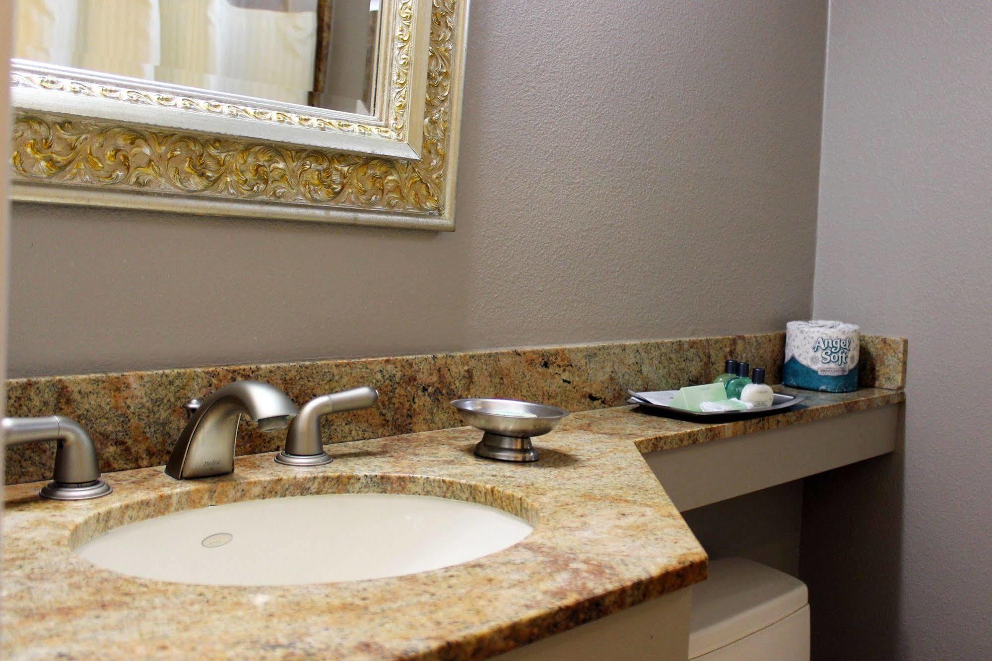 Bel Abri Napa Valley Inn Экстерьер фото
