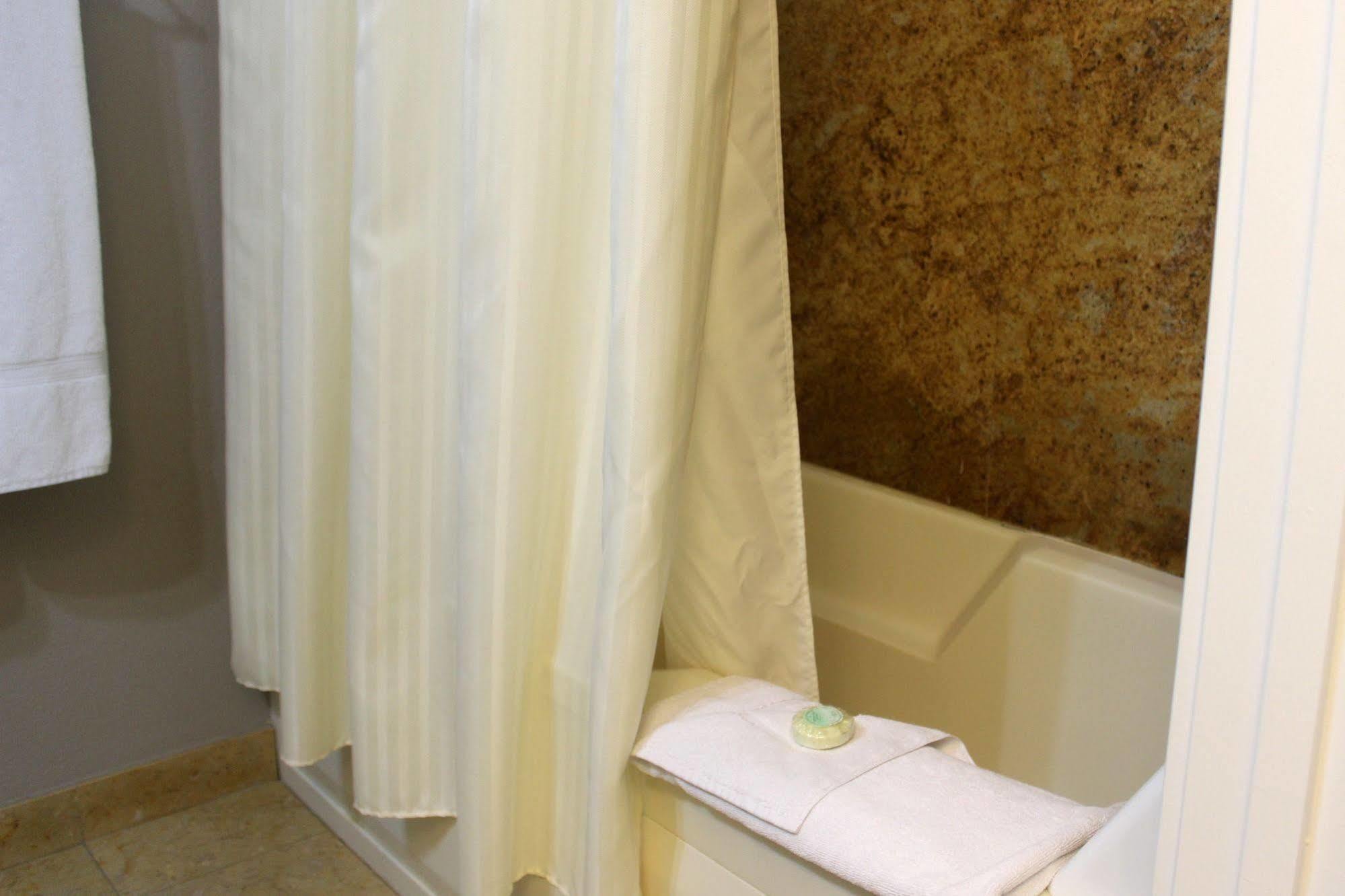 Bel Abri Napa Valley Inn Экстерьер фото